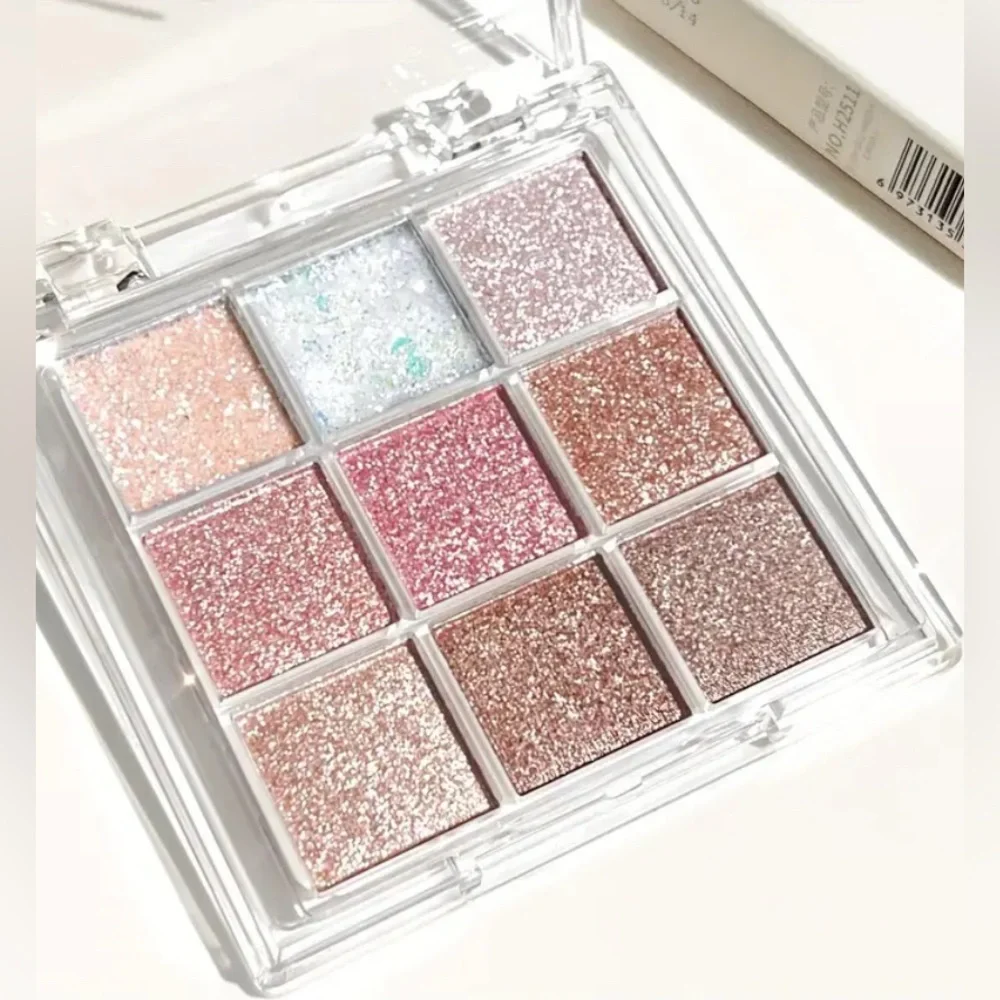 💕💕2/$12-Hisyi 9-Color Eyeshadow Palette -